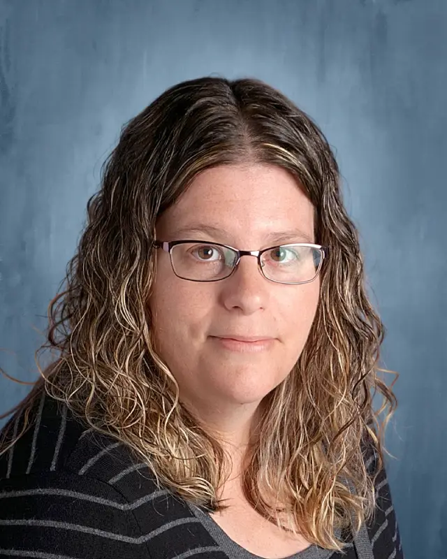 Mme. Melanie Oliveira