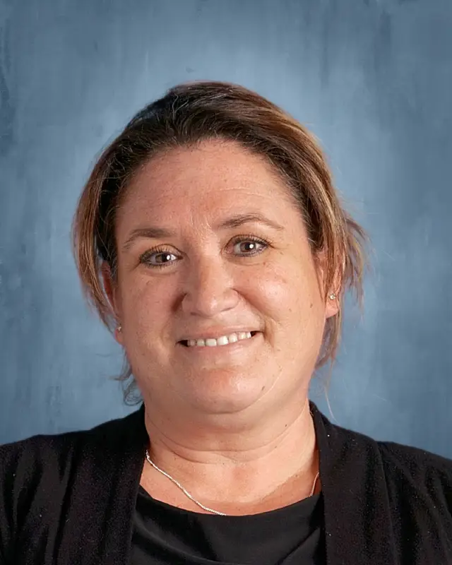 Mme. Jennifer Smolar