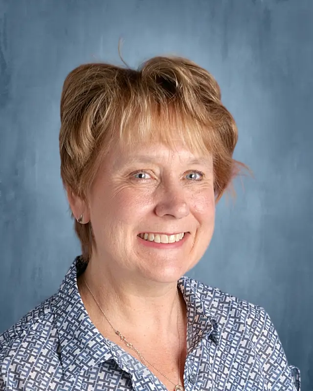 Mme. Brenda Leitch